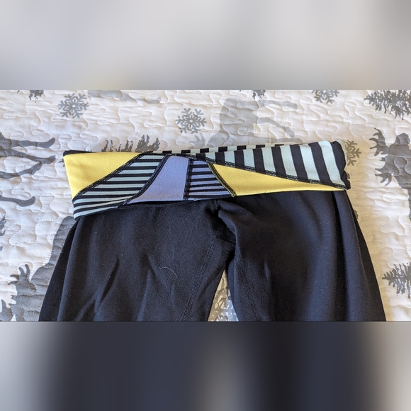 Lululemon Yoga Pants - Picture 5 of 7